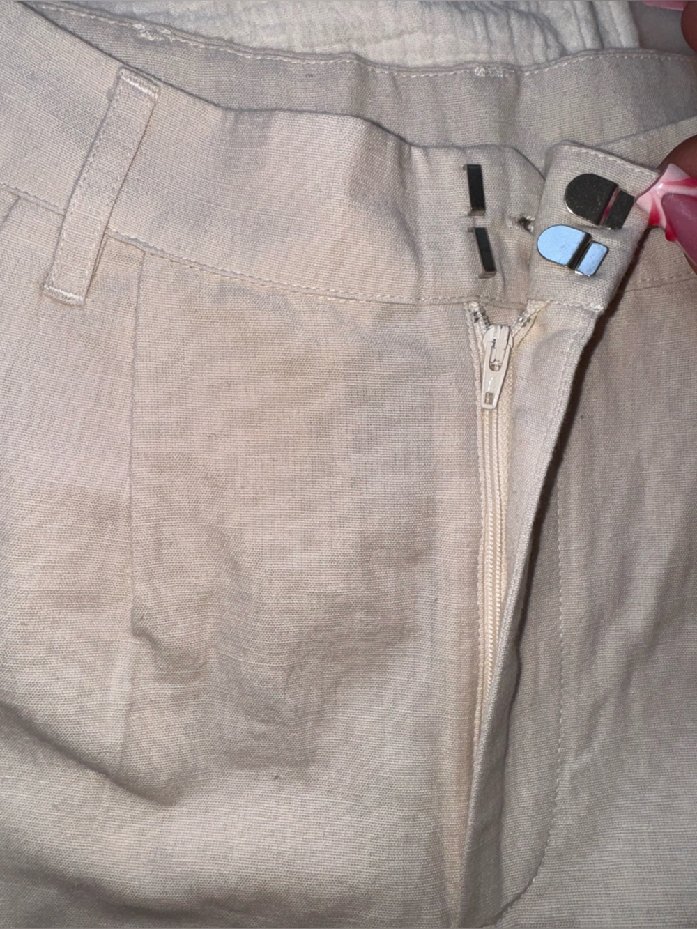 Billabong White Tank Top and Crème Trousers Set - Picture 5 of 11